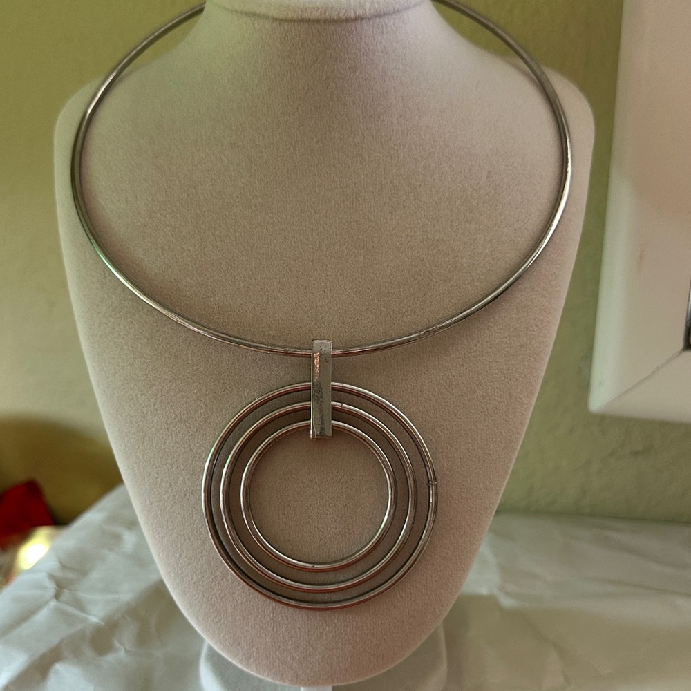 Chic Silver Triple Circle Necklace